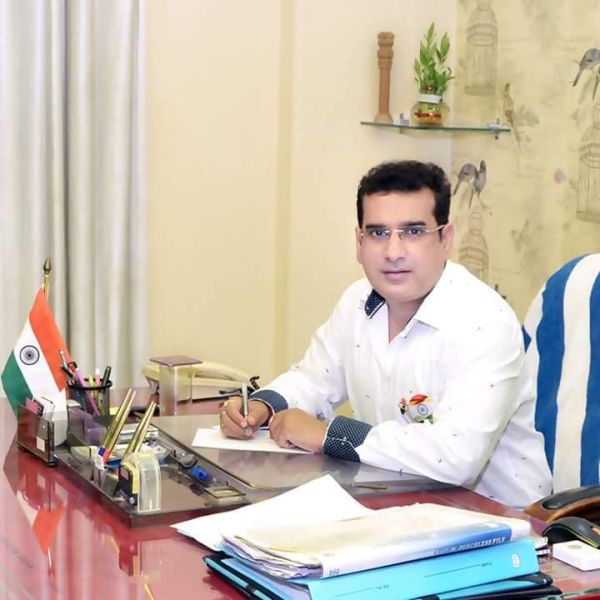 File:Laxmi shanker mishra Winsaa Profile.jpeg