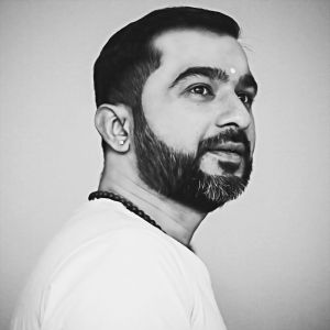 Yogacharya Aravind Prasad.JPG