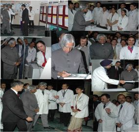 Visit of Bharat Ratna Dr APJ Abdul Kalam at Advanced Eye Centre, PGIMER Chandigarh. Dr Amod Gupta explained the clinical and research work done by AEC.