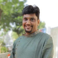 Astrologer Ashish Somani.png