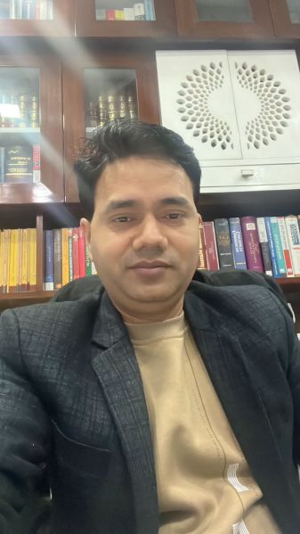 File:Dinesh Kumar Advocate.jpeg