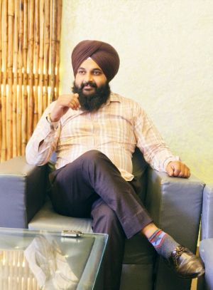 Dr Jhilmil Singh Winsaa Profile.jpeg