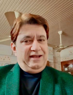 Dr Arun Vishnar.jpeg